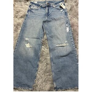 NWT GAP Women's Light Blue Straight Leg Jeans